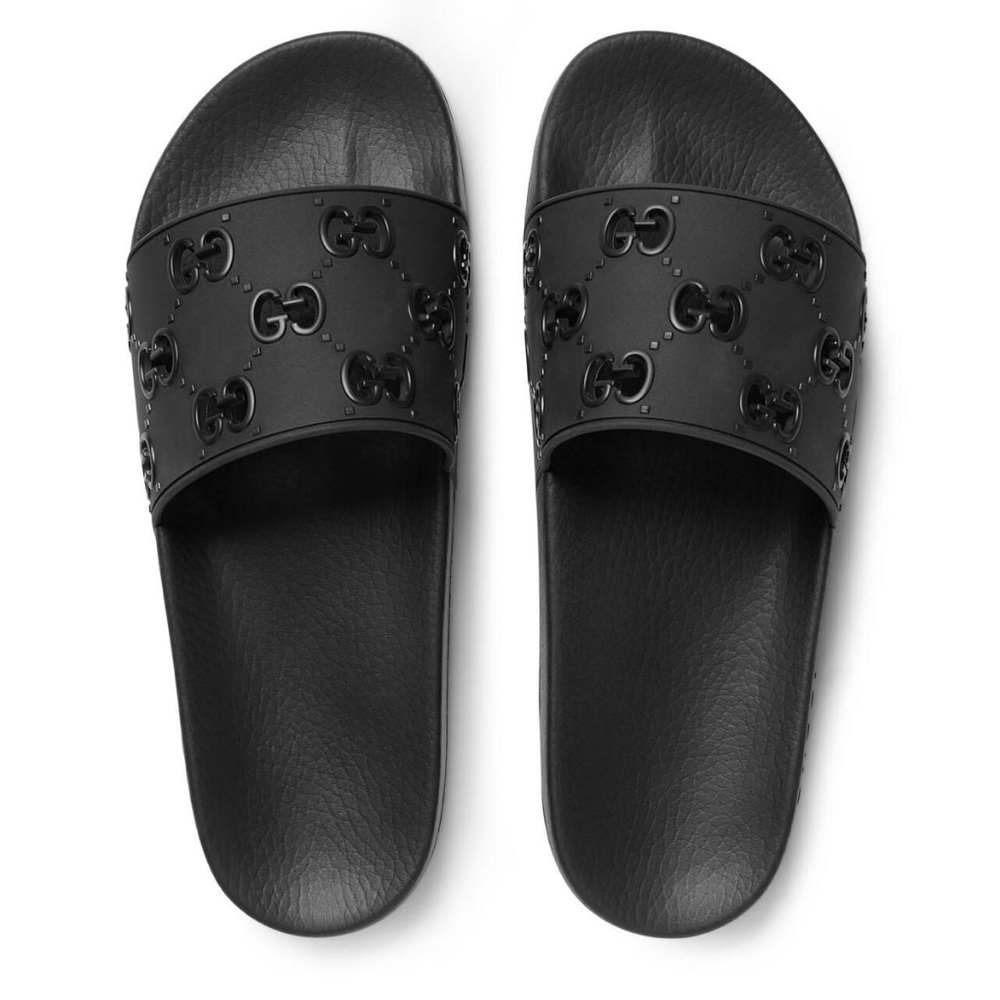 GUCCI BLACK RUBBER SLIDES..